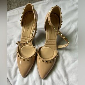 Brand Adrienne Vittadini